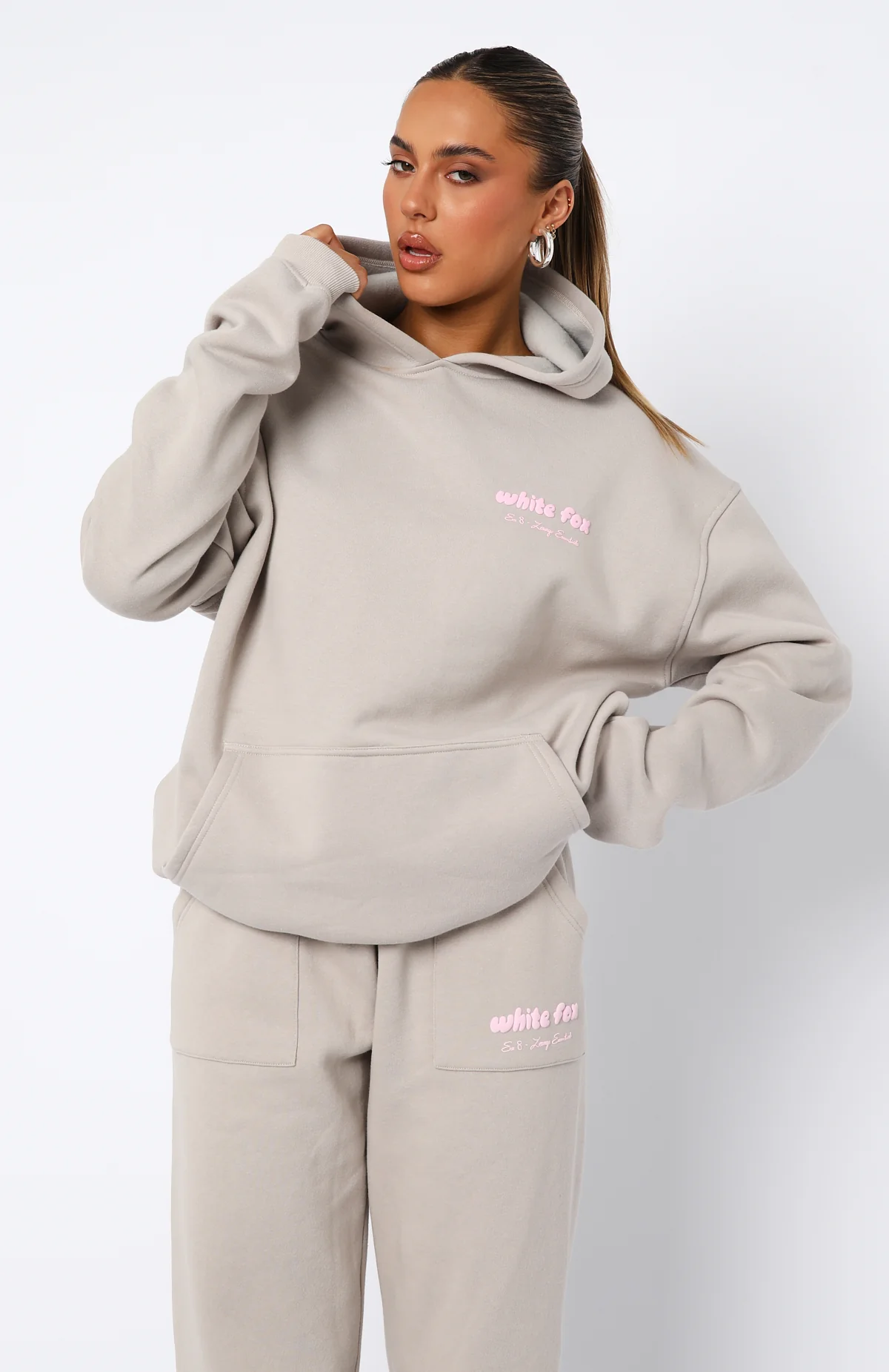 Era 8 Oversized Hoodie Mooncake - White Fox Boutique