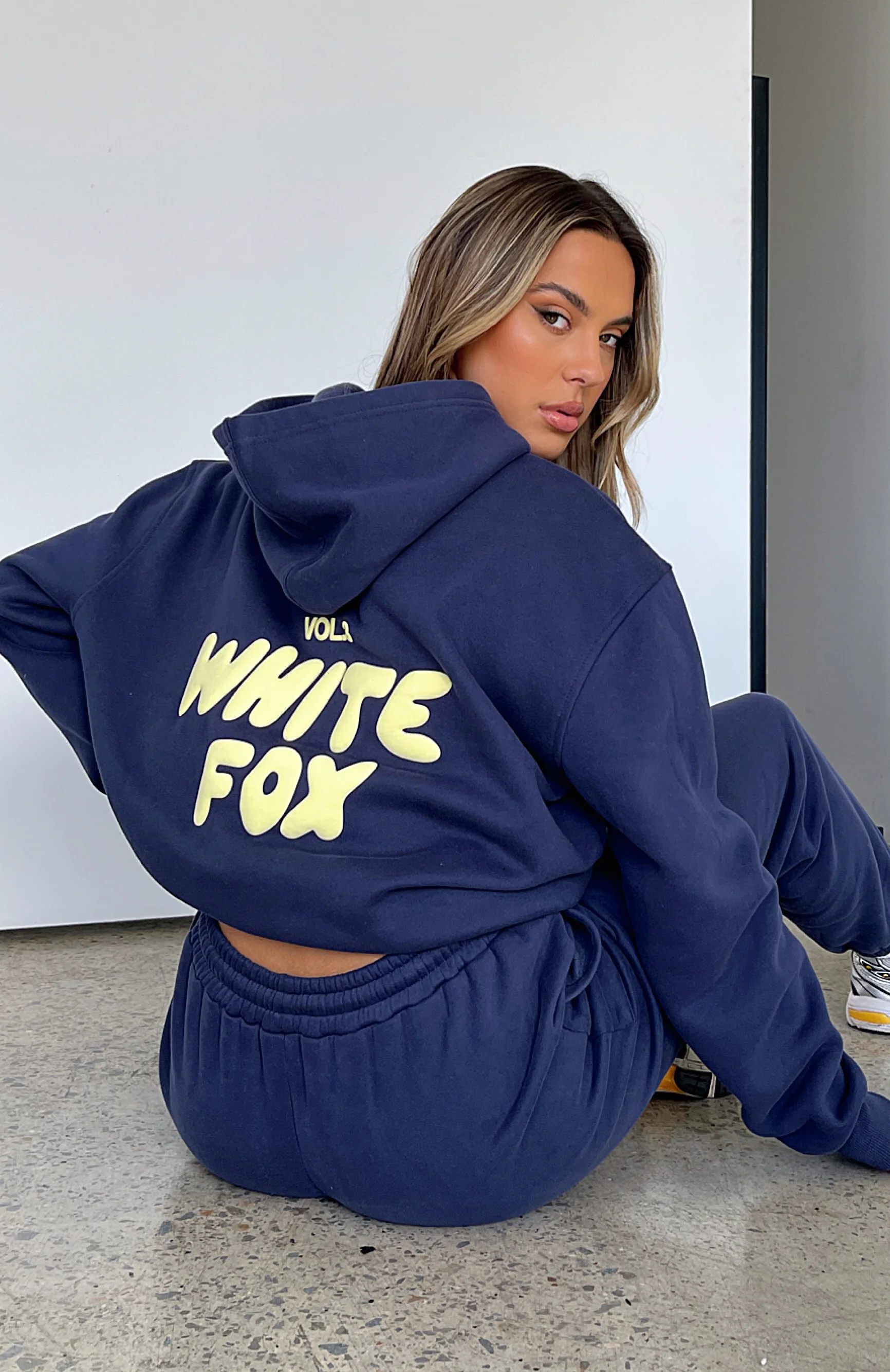 Offstage Hoodie Stellar - White Fox Boutique